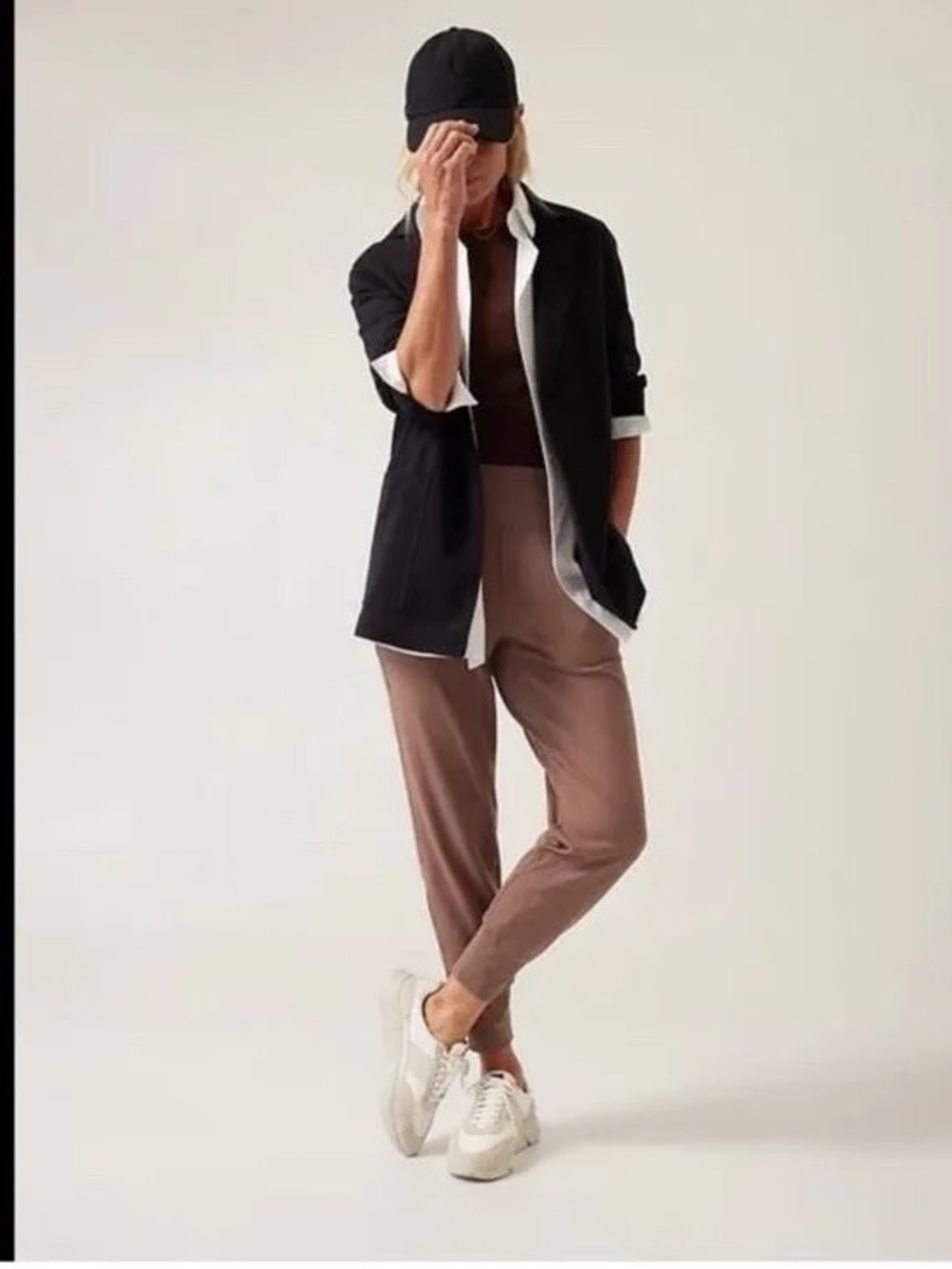 Women's Athleta Rustic Beige Venice High Rise Joggers- Petite Large
